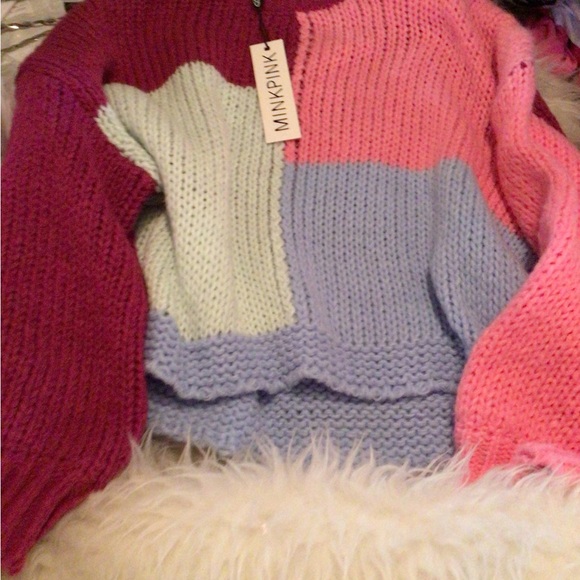 NEW! Rare MINKPINK jumper sweater - Picture 5 of 8